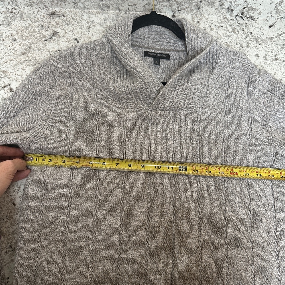 Banana Republic Gray Henley Medium